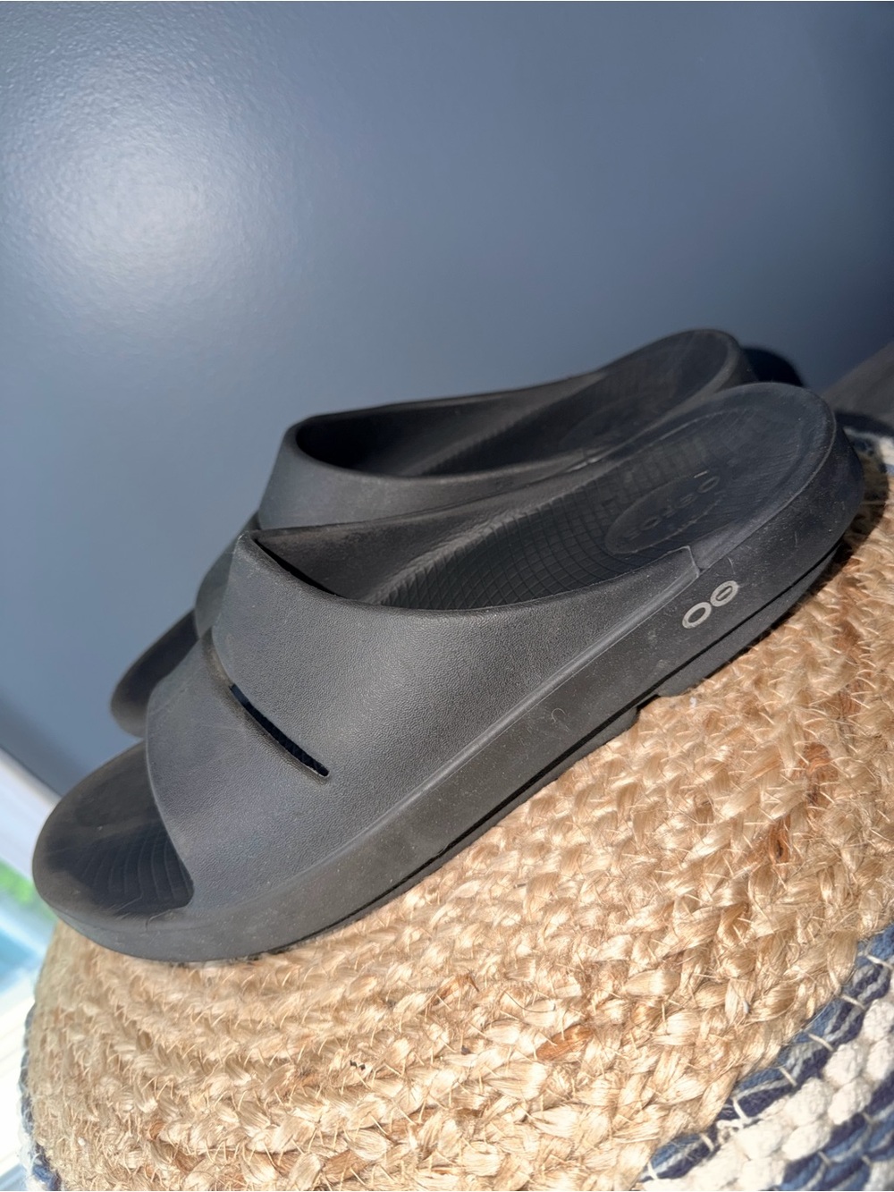 OOFOS Comfort Recovery Slides.